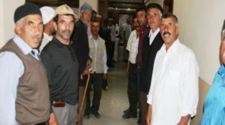 Iğdır&rsquo;da K&ouml;yl&uuml;ler &Ccedil;ileye D&ouml;nen Su Sorunları İ&ccedil;in Valilikte