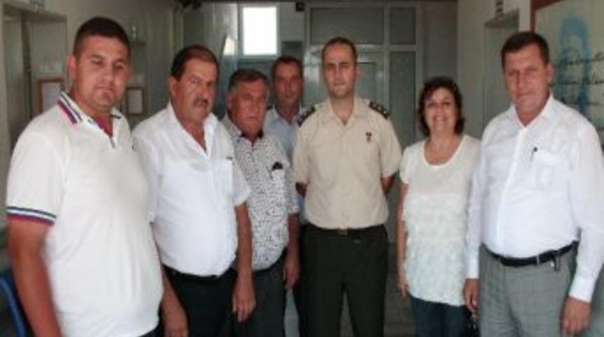 &Ccedil;orlu Muhtarlar Derneği`nden Jandarma Komutanına Ziyaret