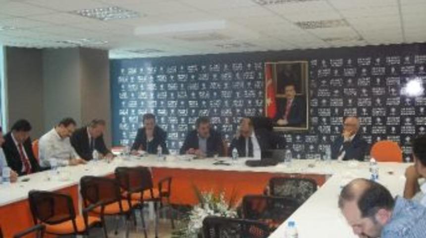 Ak Parti'de Yerel Y&ouml;netimler Toplantısı