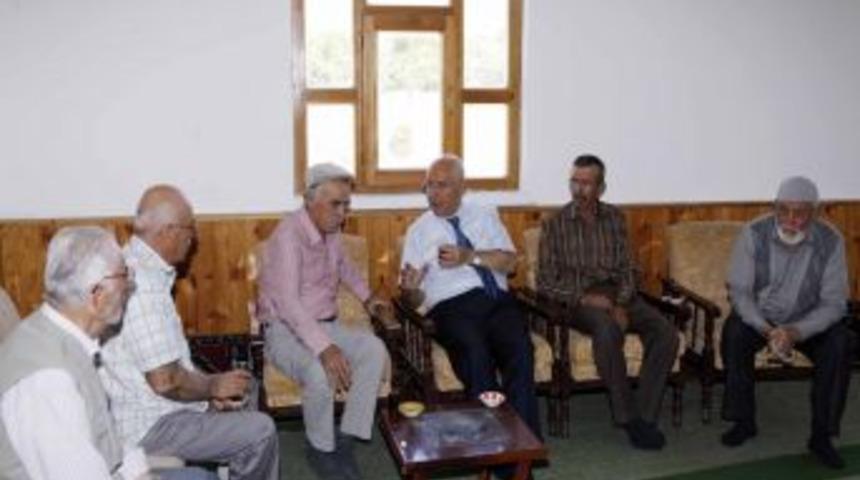 Başkan Yaşar Mahalle Stat&uuml;s&uuml;ne Ge&ccedil;en K&ouml;yleri Ziyaret Etti