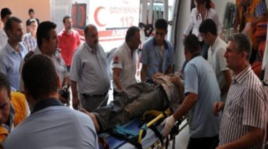 Nusaybin'de trafik kazası: 2 &ouml;l&uuml;, 3 yaralı