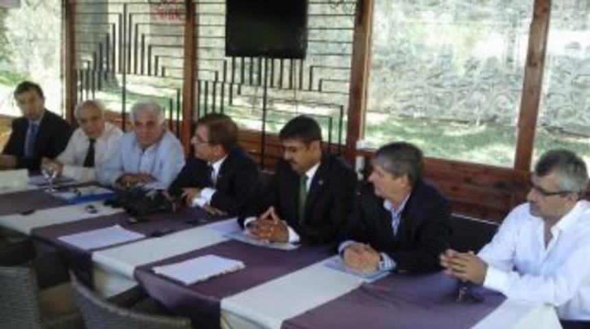 Siyasi Partilerden Ter&ouml;re Karşı Birlik Mesajı