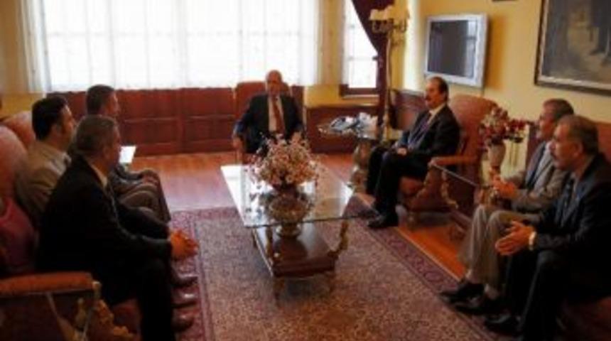 Sesob&rsquo;tan Vali Kemelek&rsquo;e Ziyaret