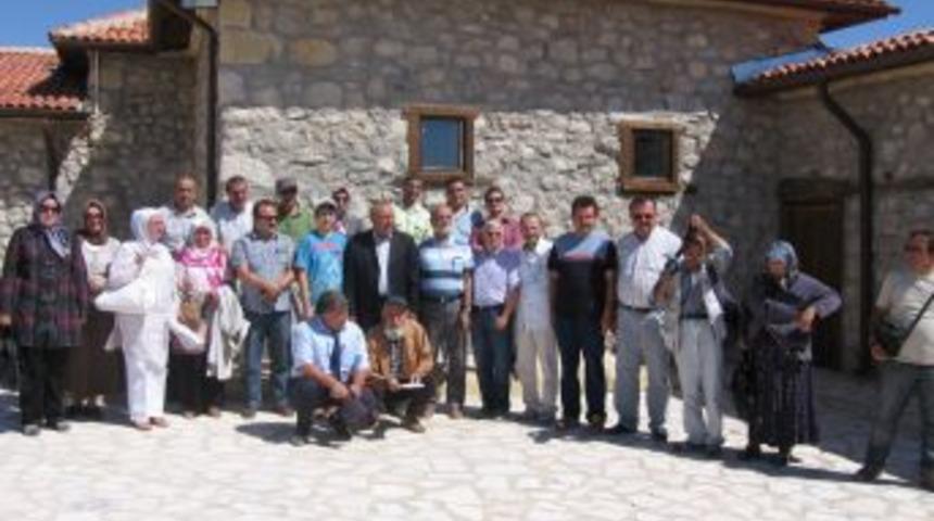 Konyalı Yazarlar Karaman'ı Gezdi