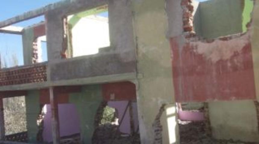 Depremzedelere 5 Aydır Kira Yardımı Yapılmıyor