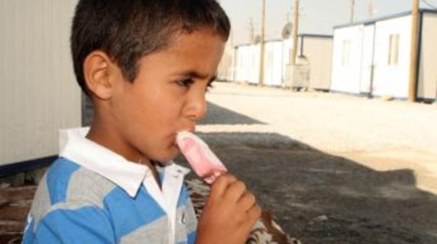 Depremzede &Ccedil;ocuklar Okulların A&ccedil;ılmasını Bekliyor