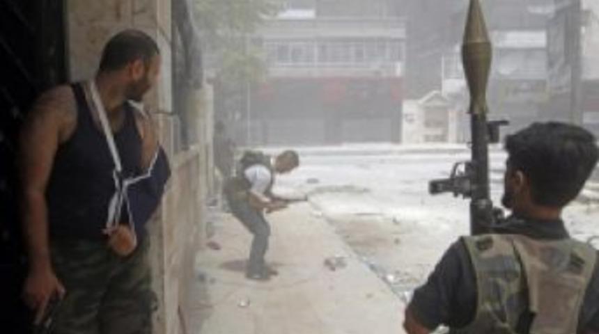 Suriye&rsquo;de şehirlere bombalar yağdı