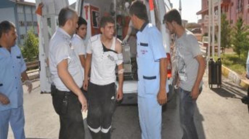 Aksaray&rsquo;da Bı&ccedil;aklı Kavga: 2 Yaralı