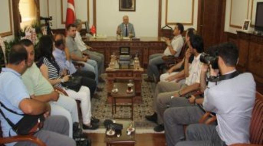 Gazeteciler Vali &Ccedil;akacak&rsquo;ı Ziyaret Etti