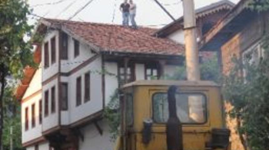 Karab&uuml;k&rsquo;teki Orman Yangını