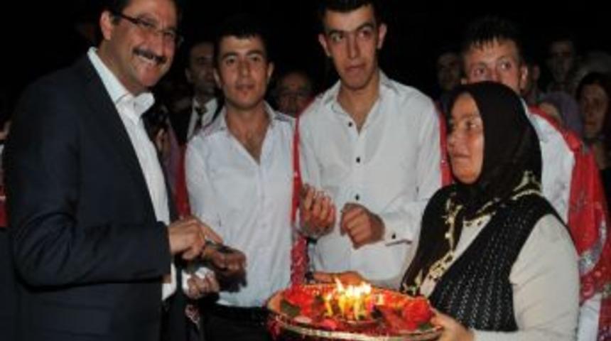 Başkan Ak, Asker Uğurlama Gecesine Katıldı