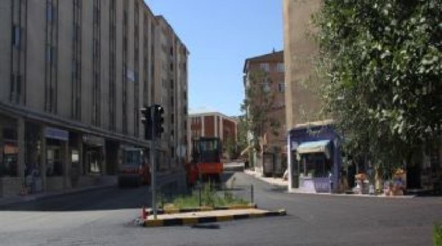 Bayburt Belediyesi&rsquo;nden Asfalt Atağı