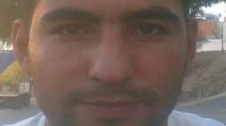 D&uuml;ğ&uuml;nden D&ouml;nen Minib&uuml;s Tır'a &Ccedil;arptı