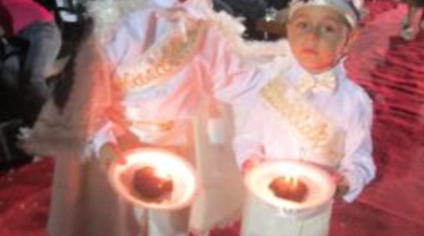 S&uuml;nnet &Ccedil;ocukları Kına Gecesinde Eğlendi