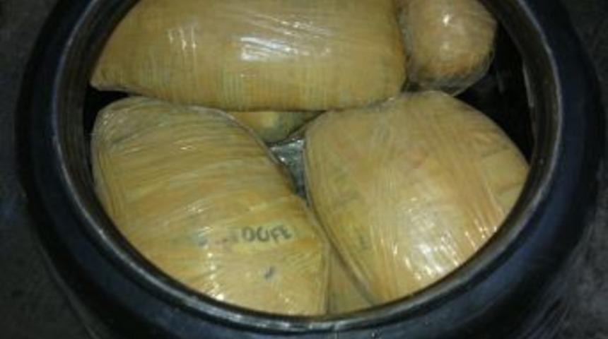 &Ccedil;&uuml;r&uuml;k Karpuzların Altından 200 Kilo Uyuşturucu &Ccedil;ıktı