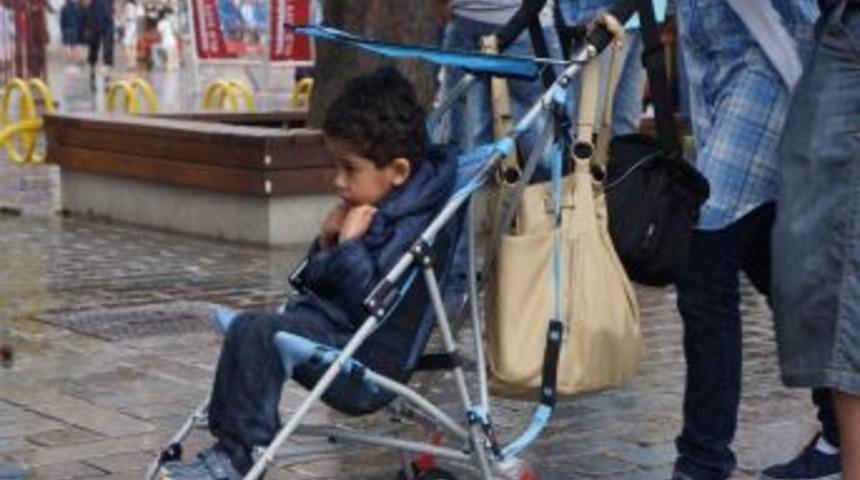 İstanbul&rsquo;da Sağanak Yağış Etkili Oluyor