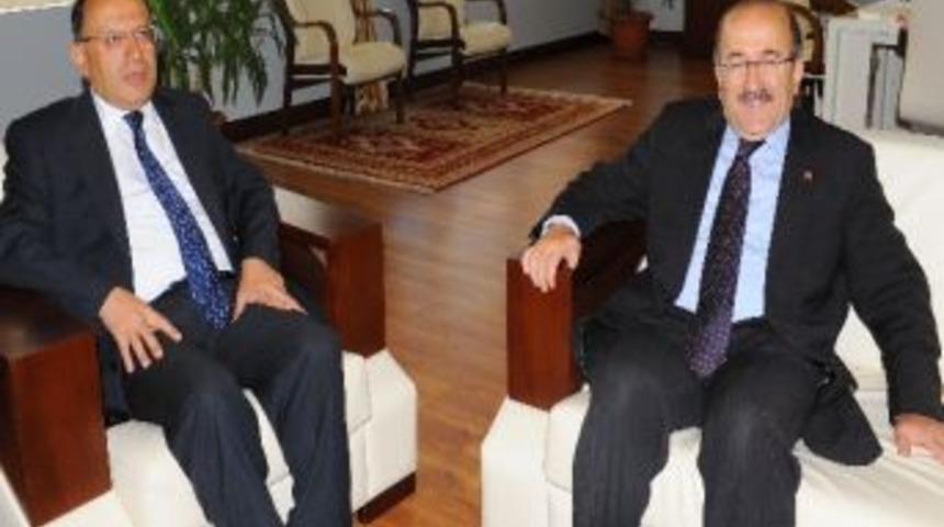 Kamu D&uuml;zeni Ve G&uuml;venliği M&uuml;steşarı Saran Memleketi Trabzon'da