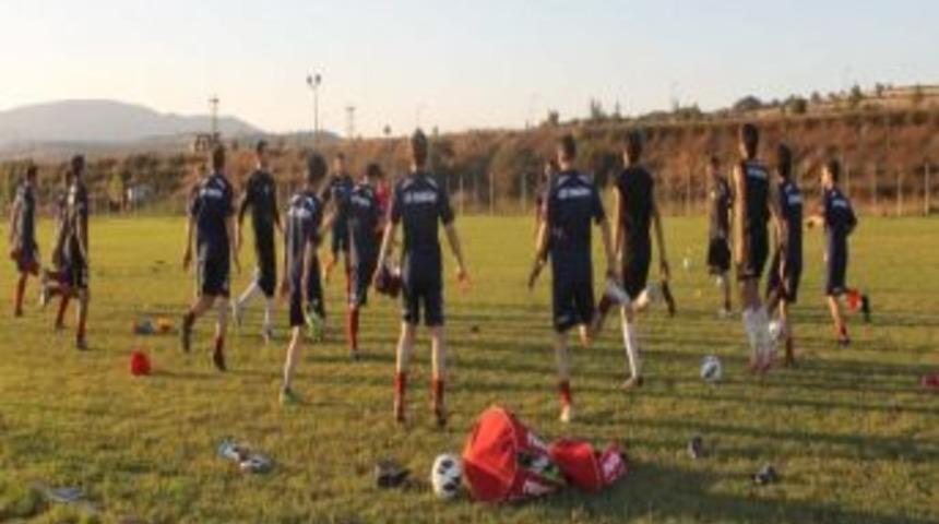 &Ccedil;an Termikspor'da Beş İmza Daha