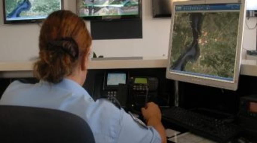 Polis Ara&ccedil;larına Gps Cihazı