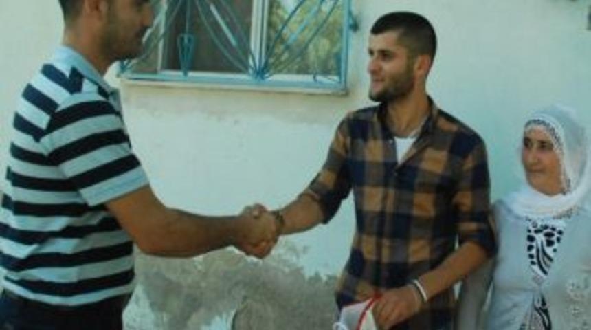 Turgutlu Belediyesi Askere Giden Gen&ccedil;lerini Unutmadı