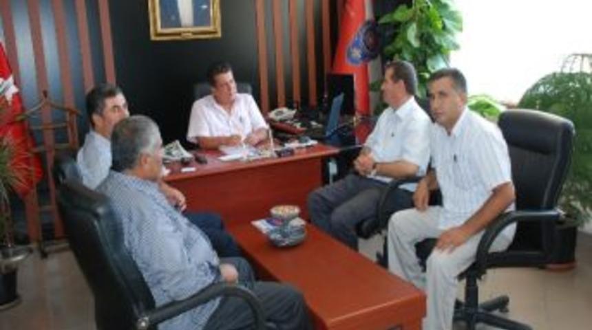 Didim Ziraat Odası Y&ouml;netimi Emniyet M&uuml;d&uuml;r&uuml; Ergen'e Ziyaret Etti