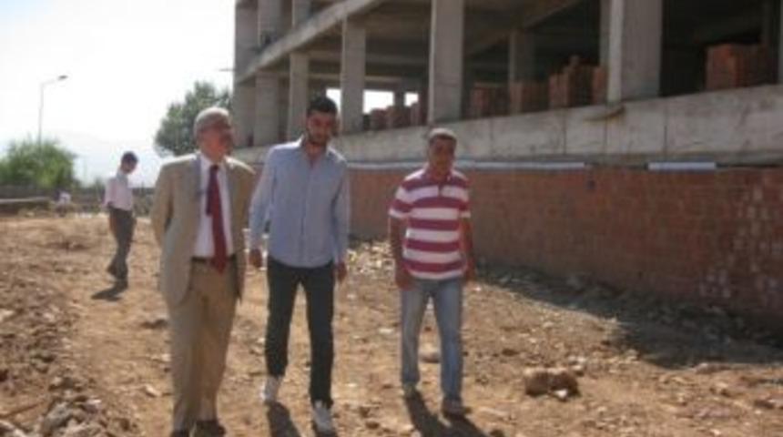 Vali G&uuml;ven&ccedil;er&rsquo;den Saldırıya Uğran Başkan Yardımcısına Ziyaret