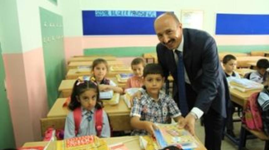 Kitaplar Devletten, Defterler Belediyeden