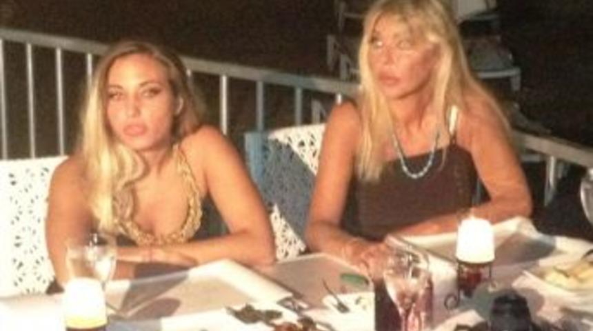 &Uuml;nl&uuml; Oyuncunun Kızı Beyaz Saray Yolcusu