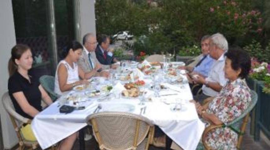 Vali Daş&ouml;z Kırgızistan K&uuml;lt&uuml;r Ateşesi İle Buluştu