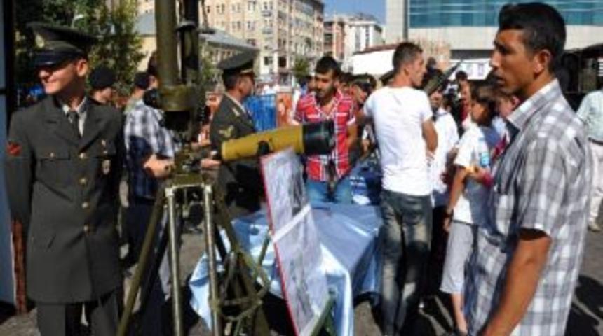 Erzurum&rsquo;da Tsk Sergisi&hellip;