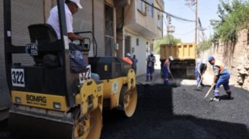 Şehitkamil Belediyesi Asfalt &Ccedil;alışmalarını S&uuml;rd&uuml;r&uuml;yor