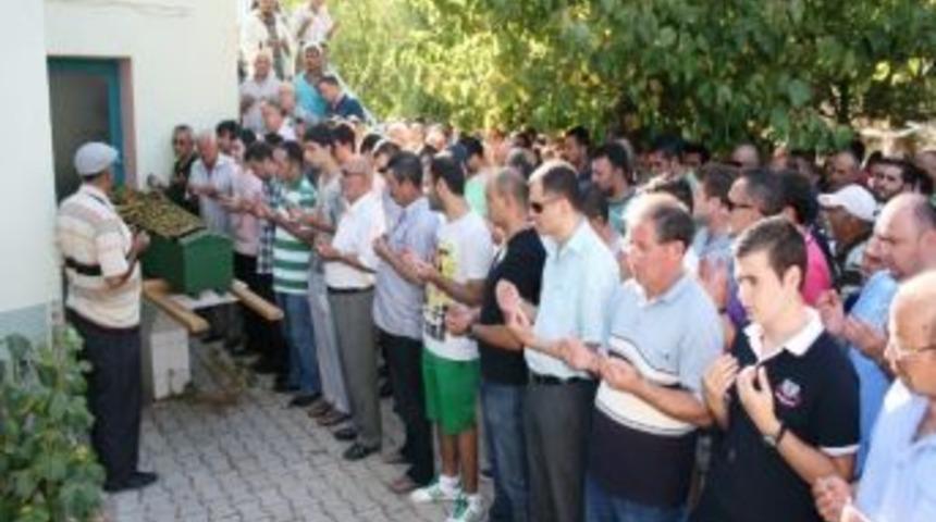 Maganda Kurşunuyla &Ouml;len Umut Toprağa Verildi