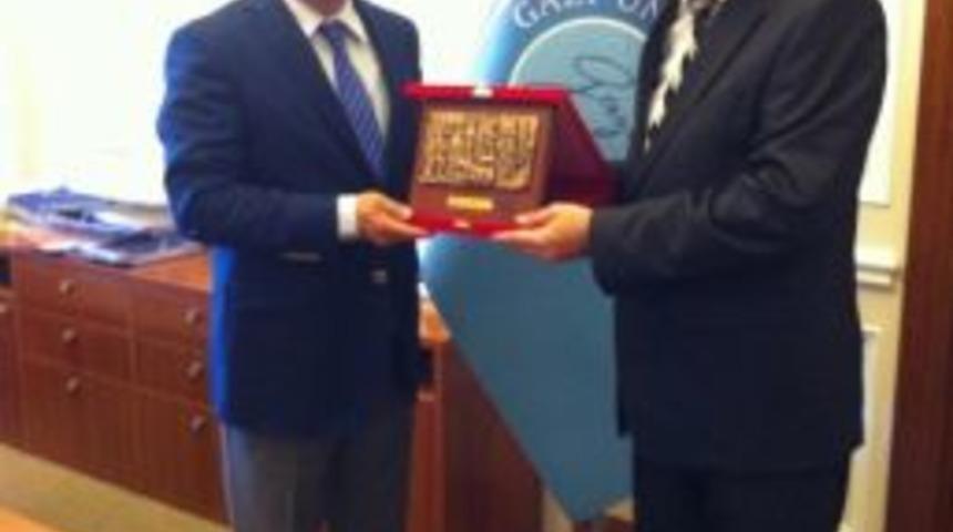 Hitit Üniversitesi’nden Gazi Üniversitesi Rektörü Büyükberber’e Kutlama Ziyareti