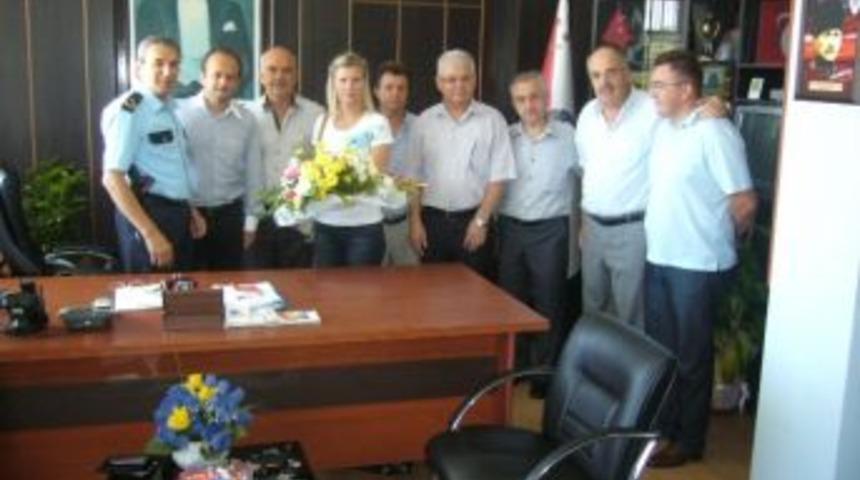 Ak Parti Uzunk&ouml;pr&uuml; İl&ccedil;e Teşkilatı Emniyet M&uuml;d&uuml;r&uuml; Ahmet Kenar'ı Ziyaret Etti