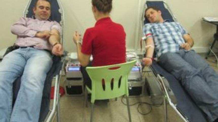 L&uuml;leburgaz Emniyeti'nde Kan Bağışı