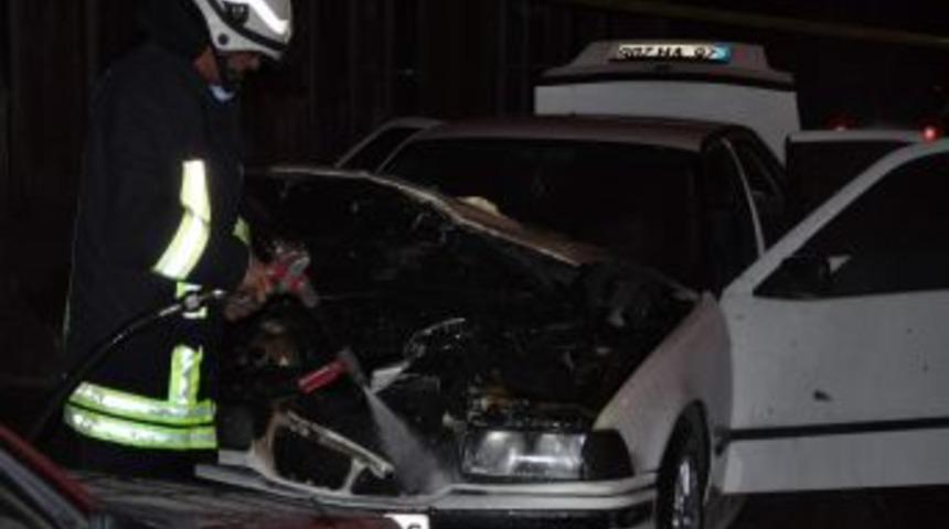 Eskişehir Kent Merkezinde Patlayan Ara&ccedil; Korkuttu