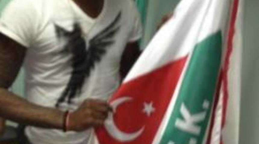 S&uuml;per Lig'in Eski Gol Kralı Makukula Karşıyaka'da