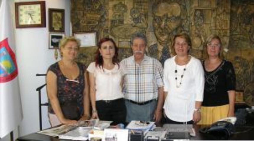 Barışık'tan kadın meclisine destek