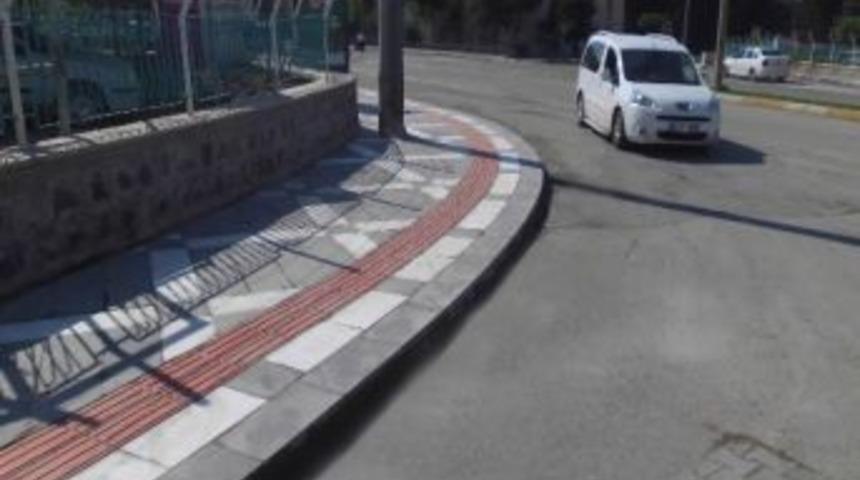 Şanlıurfa Belediyesinden G&ouml;rme Engellilere Kolaylık