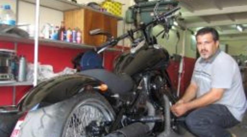 Motosiklet D&uuml;nyası&rsquo;na &Ouml;demiş Damgası