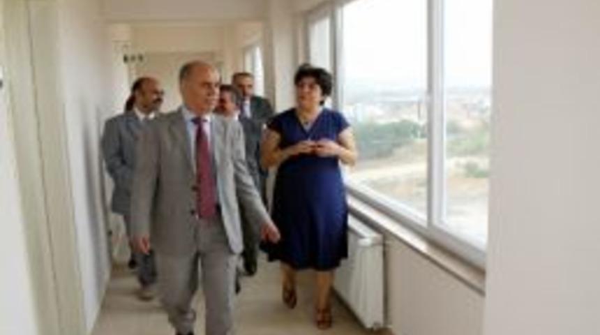 Vali Harput Hayırseverleri &Ccedil;ocuk Onkoloji Merkezi Yaptırmaya &Ccedil;ağırdı