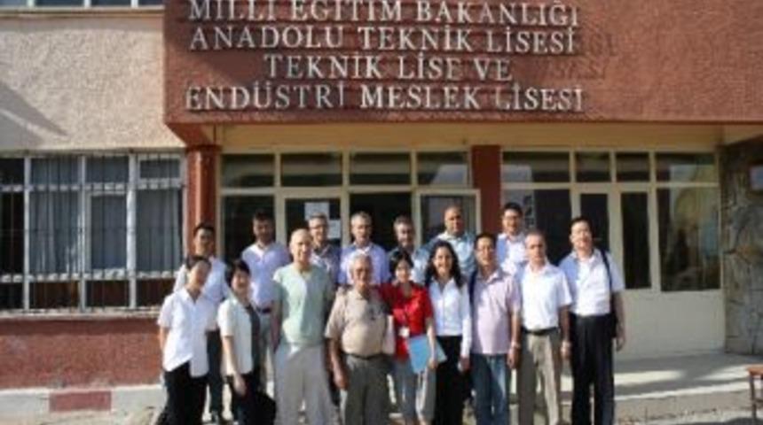 Gemlik Meslek Lisesi&rsquo;ne &Ccedil;inli &Ccedil;ıkartması