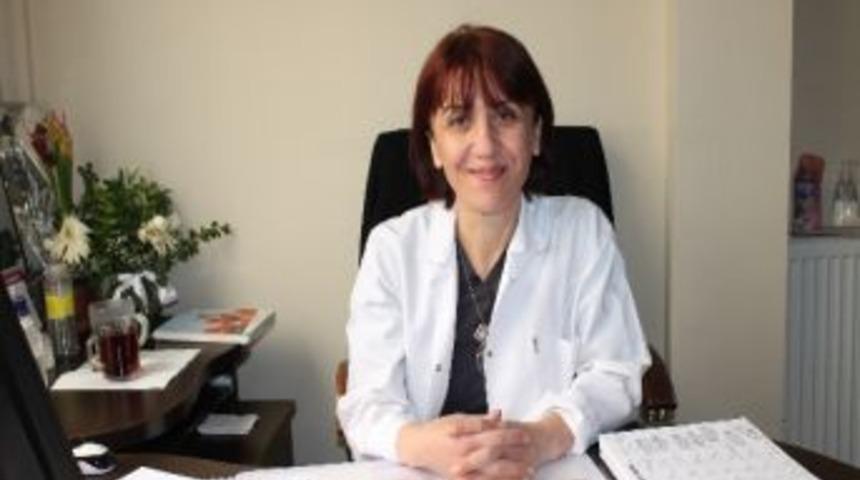 İki Kız Kardeş Aynı Anda Doğum Yaptı