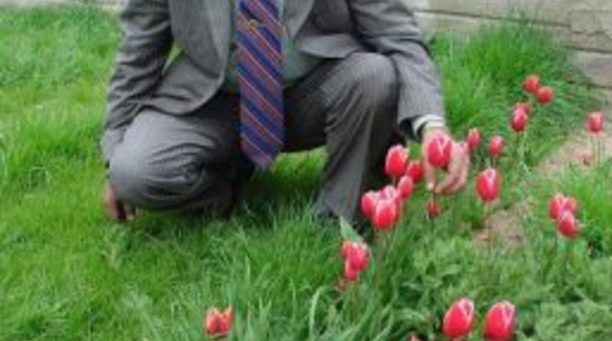 &Ccedil;avdır, &Ouml;ğrencisini Bekliyor