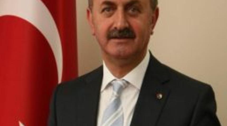 Nail &Ccedil;iler'den Bayram Mesajı