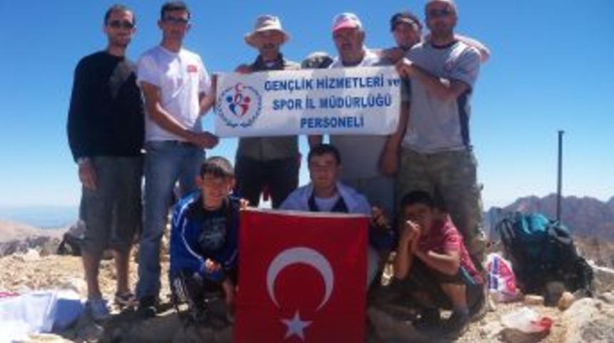 Niğde Aladağlar Demirkazık Zirve Tırmanışı Yapıldı