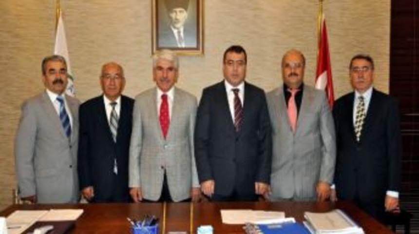 Odunpazarı Belediye Başkanı Burhan Sakallı Mhp İl Teşkilatını Kabul Etti