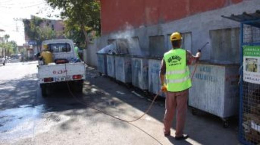 Aksu&rsquo;da &Ccedil;&ouml;p Konteynırları Bakıma Alındı
