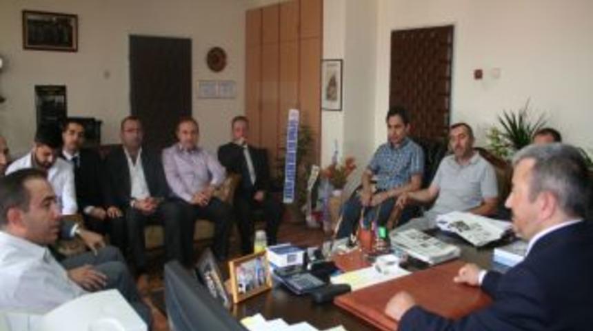 Kayıt Dışı Ile M&uuml;cadelede &Ouml;ncelik Rehberlik Yapmak