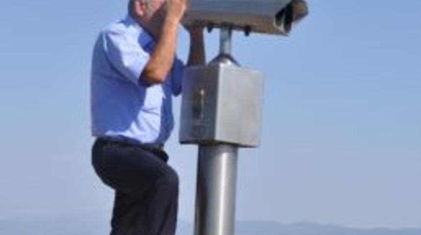 5 Bin Yıllık Kaleden D&uuml;rb&uuml;nle Zile Manzarası